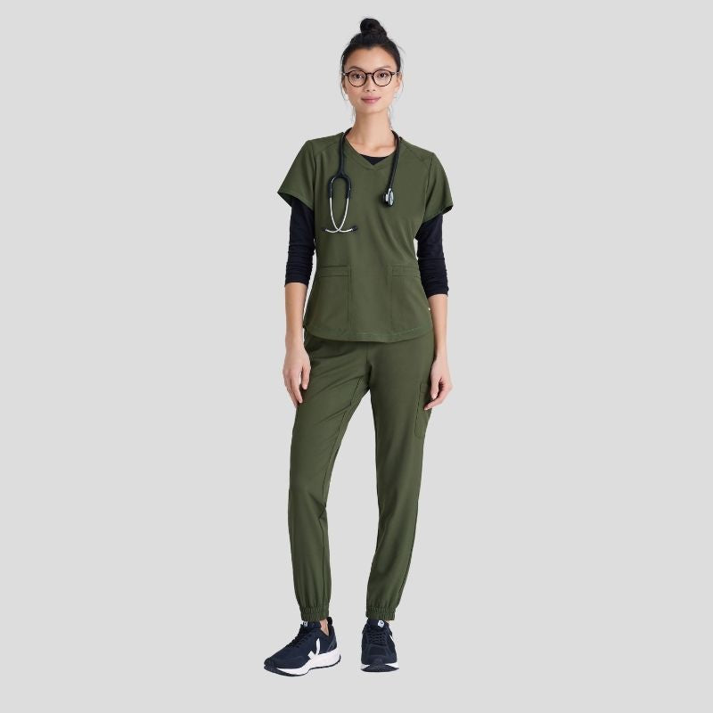 Grey’s Anatomy Evolve Women’s Scrub Set