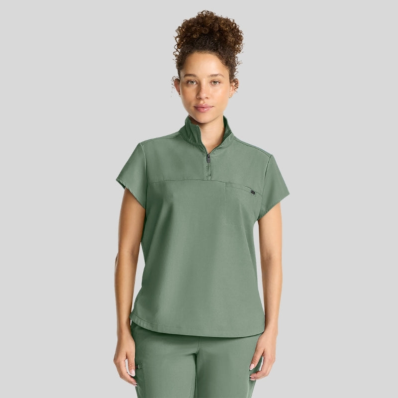 Quest Women’s Scrub Set