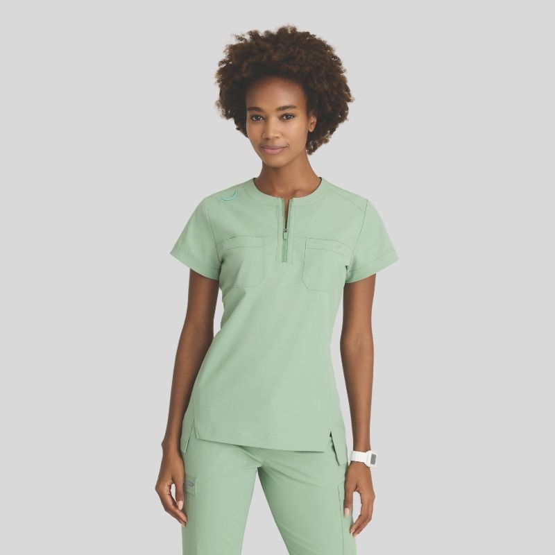 Skechers Ripstop Trek & Scout Women’s Scrub Set