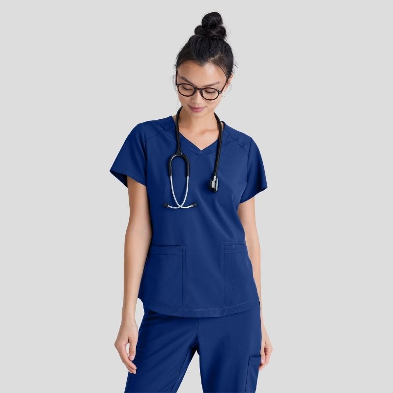 Grey’s Anatomy Evolve Women’s Scrub Set