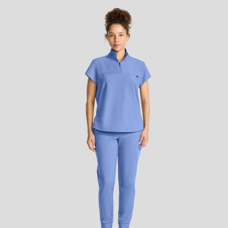 Quest Women’s Scrub Set