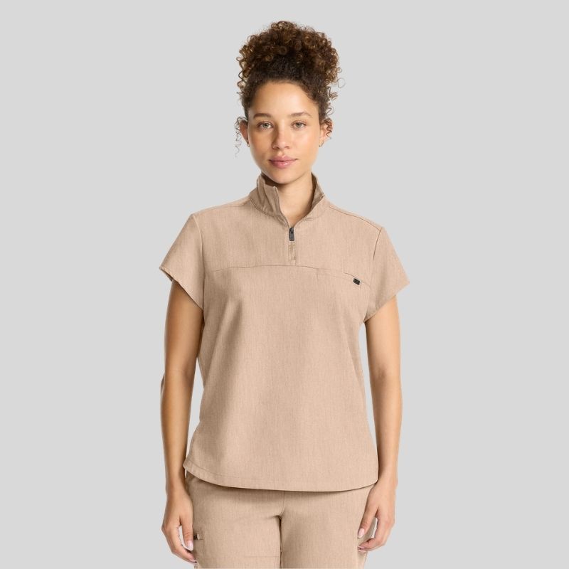 Quest Women’s Scrub Set