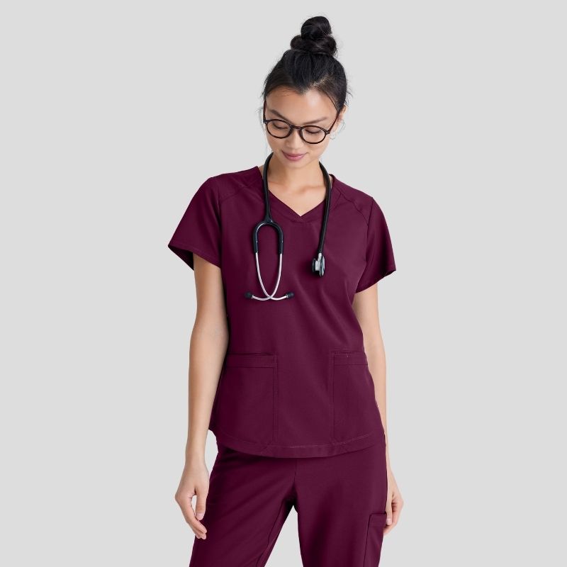 Grey’s Anatomy Evolve Women’s Scrub Set